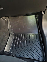 Load image into Gallery viewer, Mitsubishi Outlander  2015-2020  (Does not fit PHEV models)
